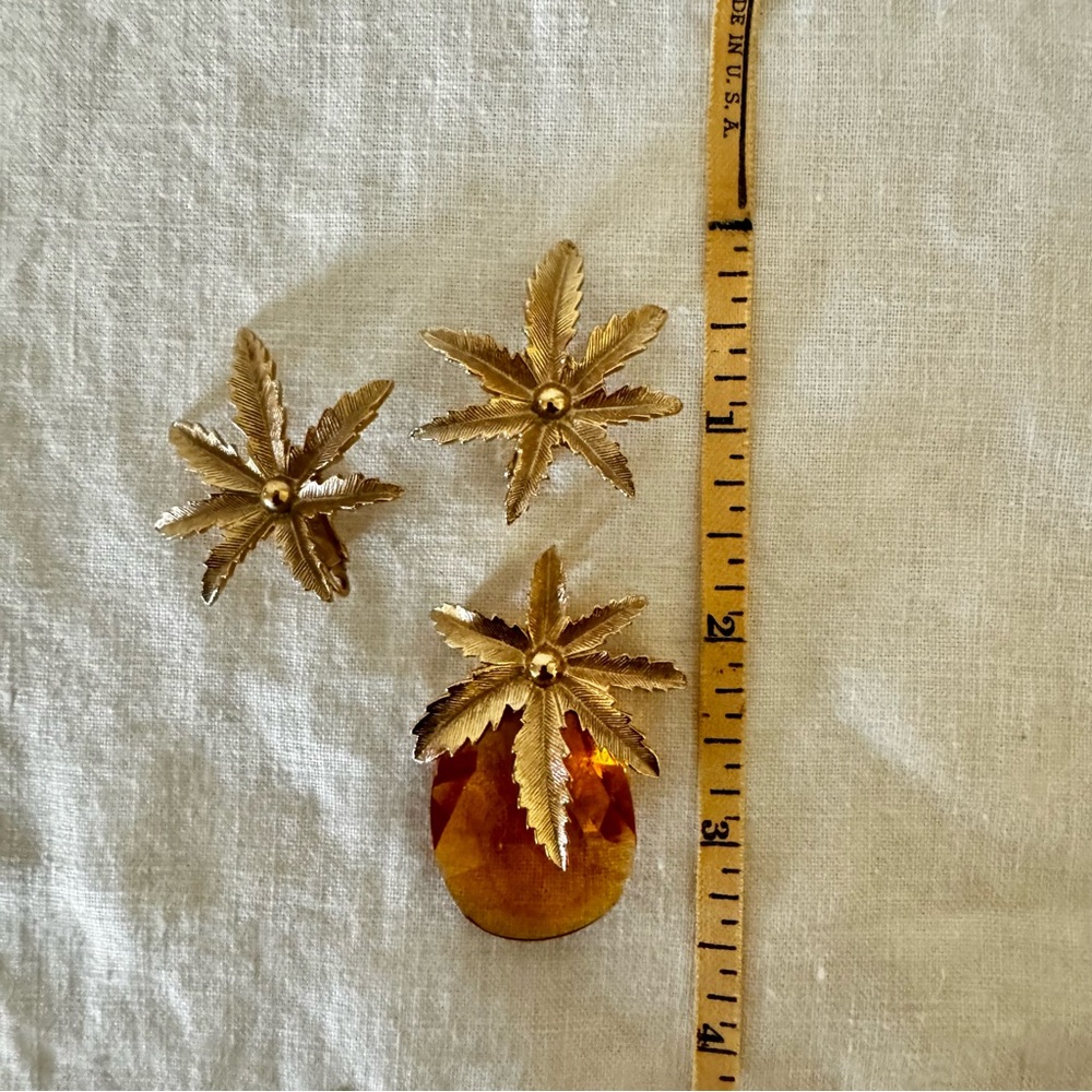 vintage 60s pineapple pendant brooch & earrings - Picture 8 of 8